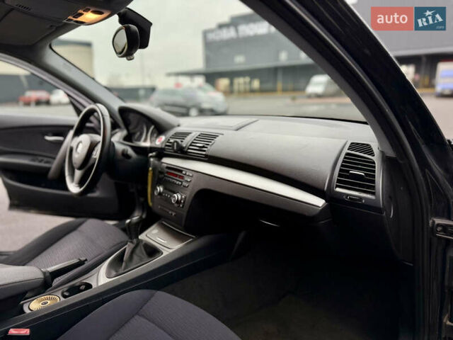 Черный БМВ 1 Серия, объемом двигателя 1.6 л и пробегом 243 тыс. км за 5600 $, фото 13 на Automoto.ua