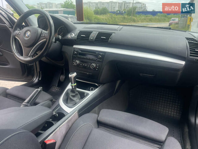 Черный БМВ 1 Серия, объемом двигателя 1.6 л и пробегом 315 тыс. км за 5550 $, фото 31 на Automoto.ua