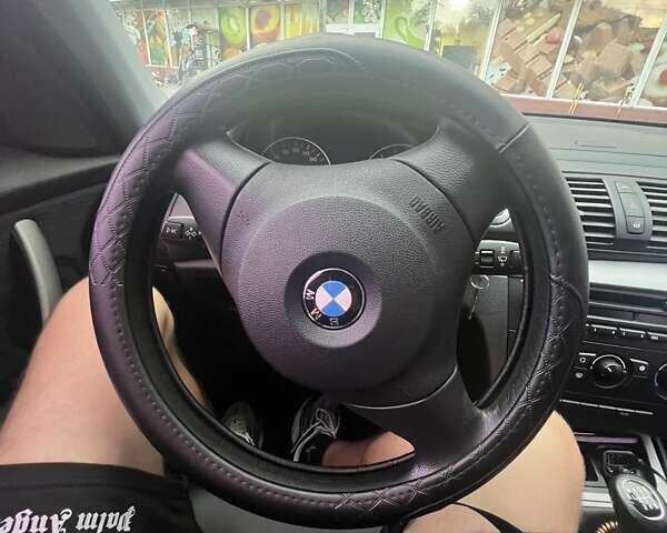 Черный БМВ 1 Серия, объемом двигателя 2 л и пробегом 279 тыс. км за 5500 $, фото 9 на Automoto.ua