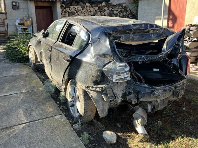 Черный БМВ 1 Серия, объемом двигателя 2 л и пробегом 340 тыс. км за 2000 $, фото 2 на Automoto.ua