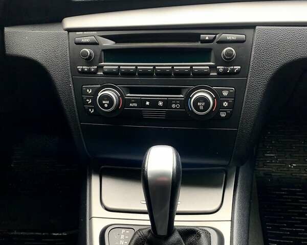 Черный БМВ 1 Серия, объемом двигателя 1.6 л и пробегом 144 тыс. км за 7700 $, фото 52 на Automoto.ua