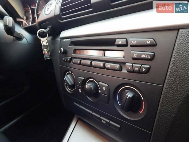 Черный БМВ 1 Серия, объемом двигателя 2 л и пробегом 279 тыс. км за 5500 $, фото 4 на Automoto.ua