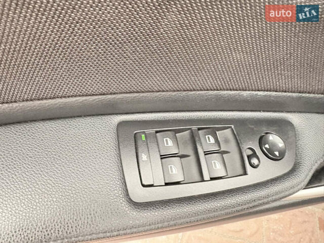 Черный БМВ 1 Серия, объемом двигателя 1.6 л и пробегом 315 тыс. км за 5550 $, фото 25 на Automoto.ua