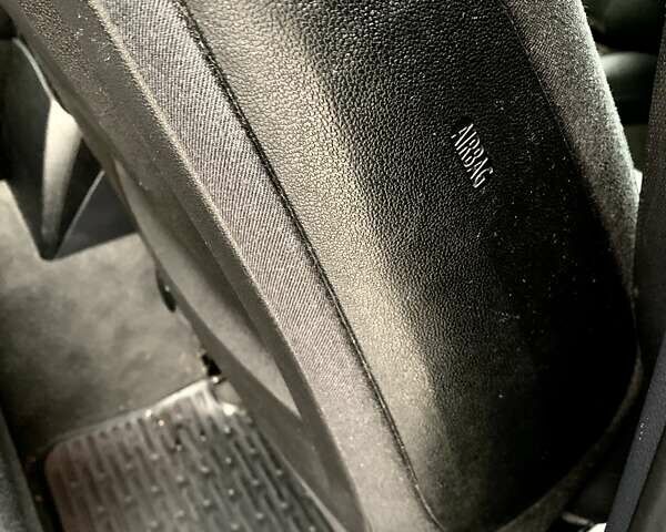 Черный БМВ 1 Серия, объемом двигателя 1.6 л и пробегом 144 тыс. км за 7700 $, фото 60 на Automoto.ua