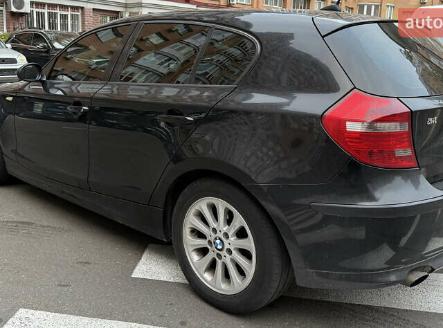 Черный БМВ 1 Серия, объемом двигателя 0 л и пробегом 144 тыс. км за 7500 $, фото 4 на Automoto.ua