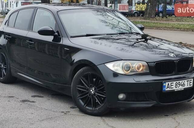 Черный БМВ 1 Серия, объемом двигателя 2 л и пробегом 275 тыс. км за 7800 $, фото 5 на Automoto.ua