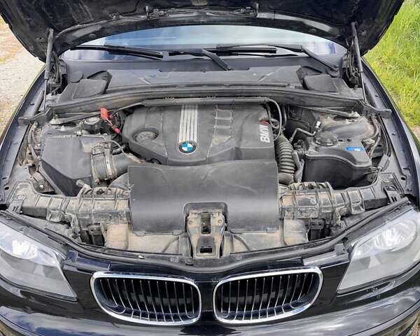 Чорний БМВ 1 Серія, об'ємом двигуна 2 л та пробігом 263 тис. км за 6700 $, фото 4 на Automoto.ua