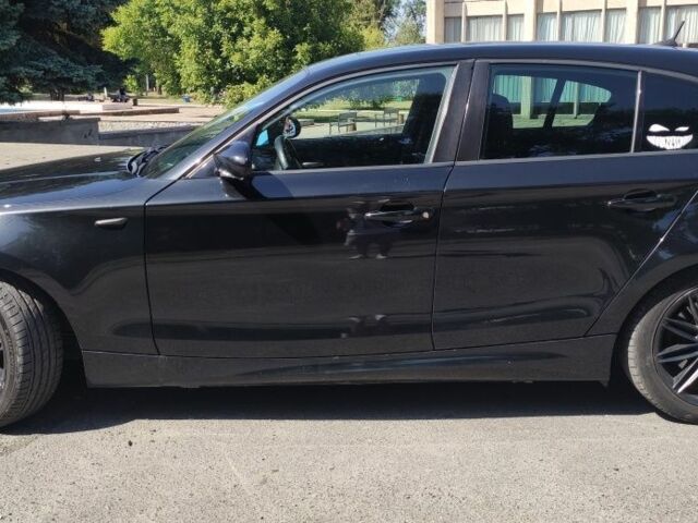 Черный БМВ 1 Серия, объемом двигателя 2 л и пробегом 273 тыс. км за 7600 $, фото 4 на Automoto.ua