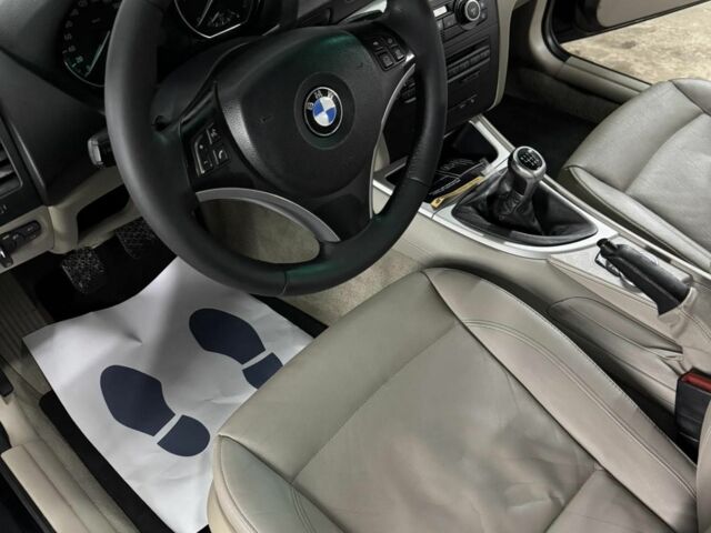 Чорний БМВ 1 Серія, об'ємом двигуна 2 л та пробігом 275 тис. км за 8000 $, фото 5 на Automoto.ua