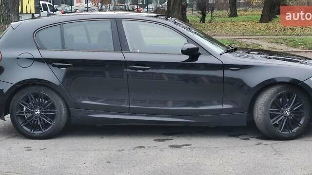 Черный БМВ 1 Серия, объемом двигателя 2 л и пробегом 275 тыс. км за 7800 $, фото 4 на Automoto.ua