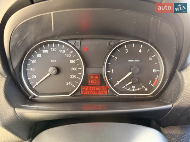 Черный БМВ 1 Серия, объемом двигателя 2 л и пробегом 258 тыс. км за 6200 $, фото 21 на Automoto.ua