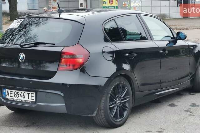 Черный БМВ 1 Серия, объемом двигателя 2 л и пробегом 275 тыс. км за 7800 $, фото 6 на Automoto.ua