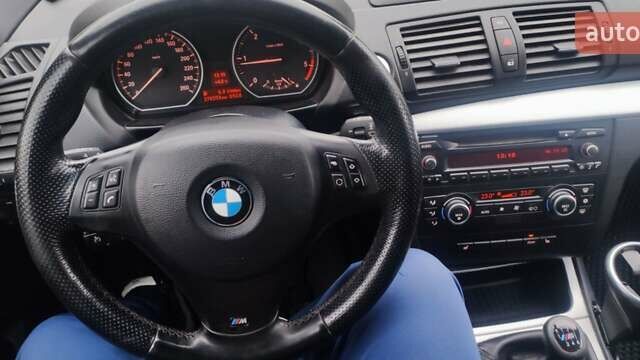 Черный БМВ 1 Серия, объемом двигателя 2 л и пробегом 275 тыс. км за 7800 $, фото 15 на Automoto.ua