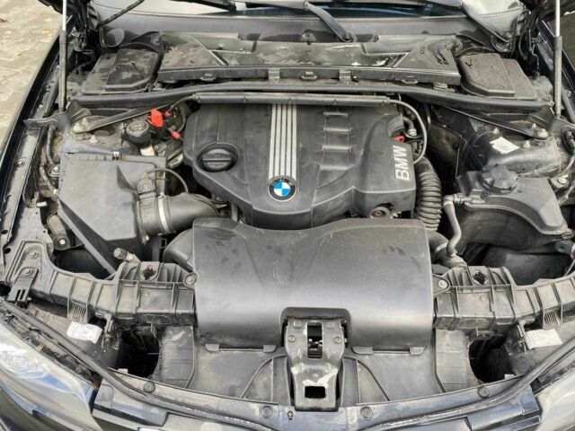 Черный БМВ 1 Серия, объемом двигателя 2 л и пробегом 289 тыс. км за 5700 $, фото 15 на Automoto.ua