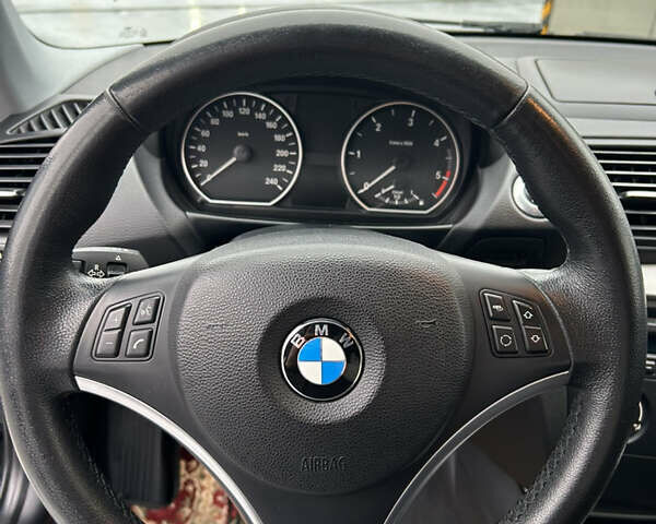 Черный БМВ 1 Серия, объемом двигателя 2 л и пробегом 270 тыс. км за 8699 $, фото 17 на Automoto.ua