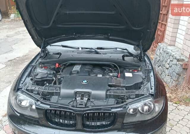 Черный БМВ 1 Серия, объемом двигателя 2 л и пробегом 199 тыс. км за 6499 $, фото 18 на Automoto.ua