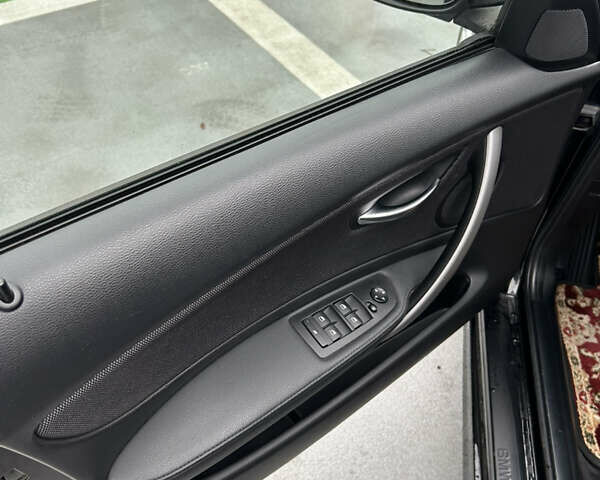 Черный БМВ 1 Серия, объемом двигателя 2 л и пробегом 270 тыс. км за 8699 $, фото 15 на Automoto.ua