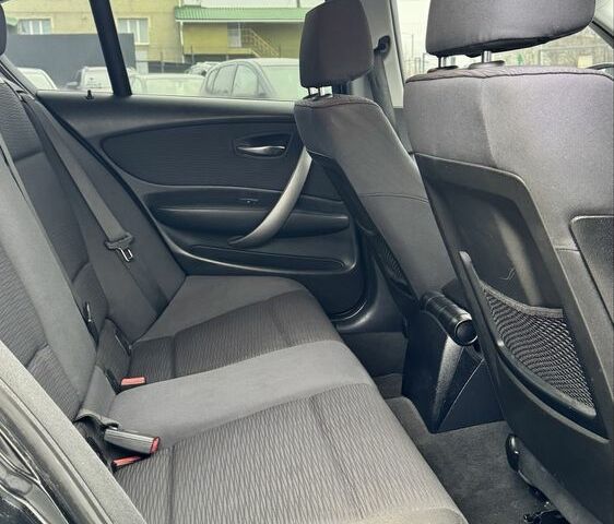 Чорний БМВ 1 Серія, об'ємом двигуна 2 л та пробігом 183 тис. км за 6500 $, фото 16 на Automoto.ua