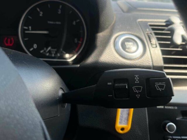 Черный БМВ 1 Серия, объемом двигателя 2 л и пробегом 319 тыс. км за 8200 $, фото 13 на Automoto.ua