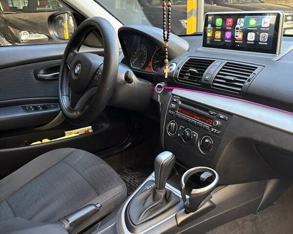 Черный БМВ 1 Серия, объемом двигателя 2 л и пробегом 209 тыс. км за 8500 $, фото 6 на Automoto.ua