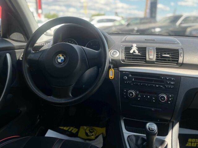 Черный БМВ 1 Серия, объемом двигателя 2 л и пробегом 319 тыс. км за 8200 $, фото 14 на Automoto.ua