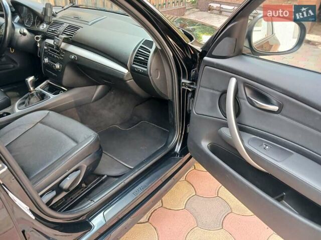 Чорний БМВ 1 Серія, об'ємом двигуна 2 л та пробігом 309 тис. км за 10300 $, фото 9 на Automoto.ua