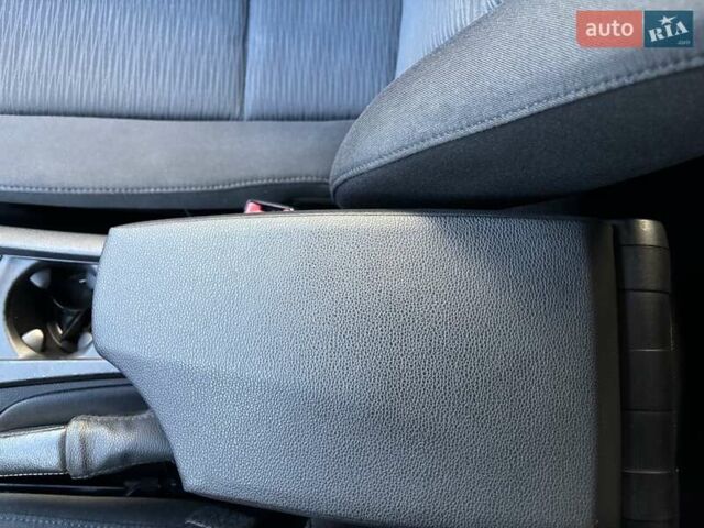 Черный БМВ 1 Серия, объемом двигателя 2 л и пробегом 209 тыс. км за 8500 $, фото 18 на Automoto.ua