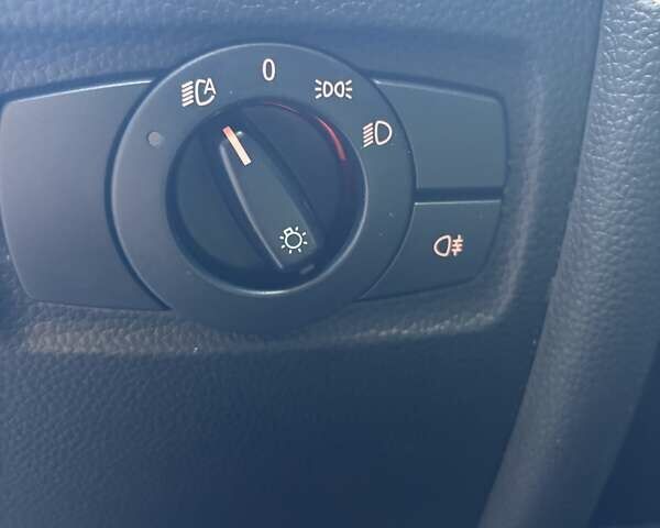 Черный БМВ 1 Серия, объемом двигателя 2 л и пробегом 209 тыс. км за 8500 $, фото 15 на Automoto.ua