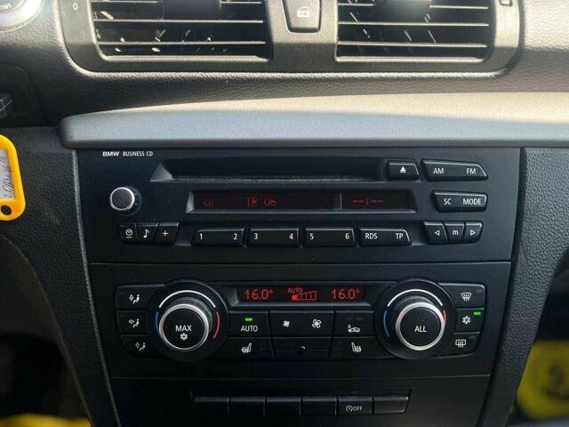 Черный БМВ 1 Серия, объемом двигателя 2 л и пробегом 319 тыс. км за 8200 $, фото 18 на Automoto.ua