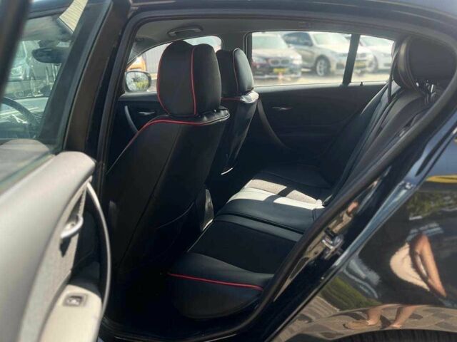 Черный БМВ 1 Серия, объемом двигателя 2 л и пробегом 319 тыс. км за 8200 $, фото 21 на Automoto.ua