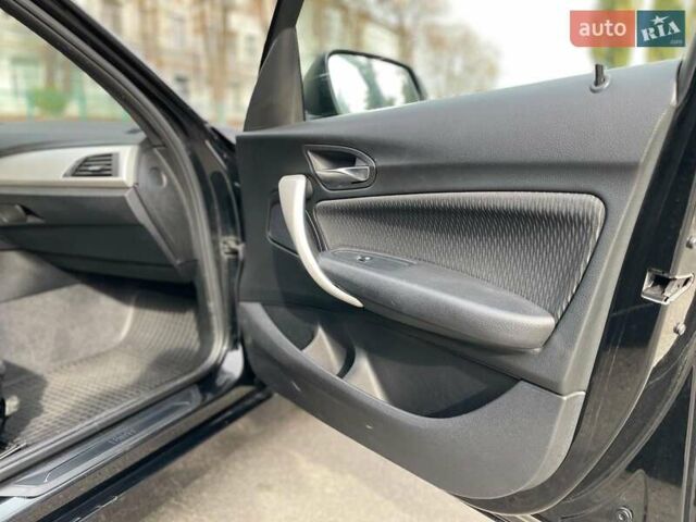Черный БМВ 1 Серия, объемом двигателя 1.6 л и пробегом 138 тыс. км за 9990 $, фото 30 на Automoto.ua