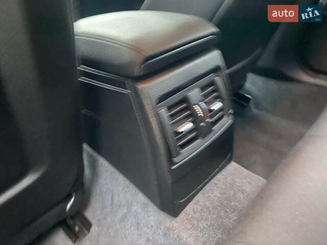 Чорний БМВ 1 Серія, об'ємом двигуна 2 л та пробігом 306 тис. км за 9999 $, фото 27 на Automoto.ua