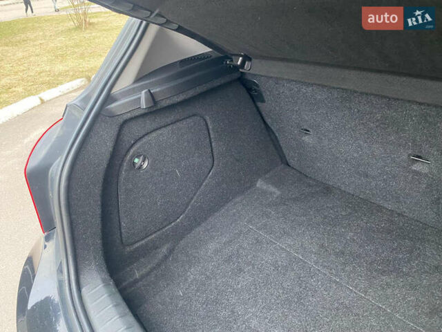 Чорний БМВ 1 Серія, об'ємом двигуна 2 л та пробігом 306 тис. км за 9999 $, фото 17 на Automoto.ua