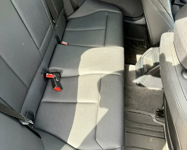 Чорний БМВ 1 Серія, об'ємом двигуна 2 л та пробігом 63 тис. км за 17700 $, фото 16 на Automoto.ua