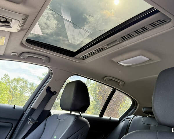 Чорний БМВ 1 Серія, об'ємом двигуна 2 л та пробігом 63 тис. км за 17700 $, фото 22 на Automoto.ua