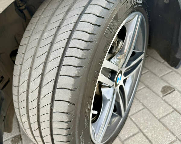 Чорний БМВ 1 Серія, об'ємом двигуна 2 л та пробігом 63 тис. км за 17700 $, фото 20 на Automoto.ua