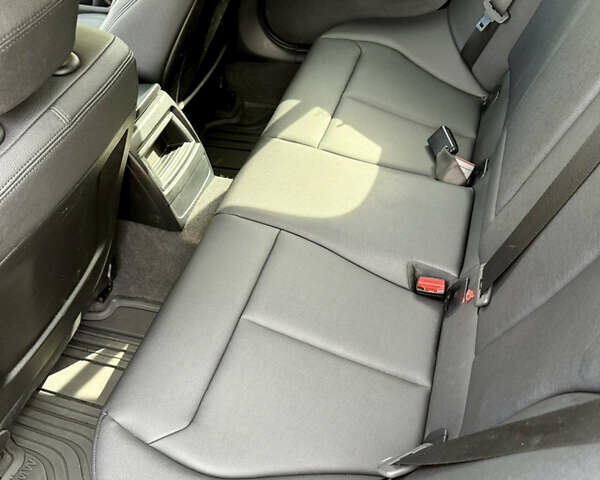 Чорний БМВ 1 Серія, об'ємом двигуна 2 л та пробігом 63 тис. км за 17700 $, фото 13 на Automoto.ua