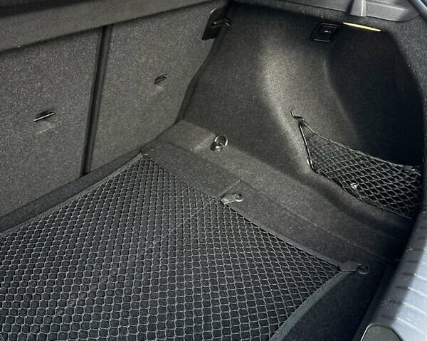 Черный БМВ 1 Серия, объемом двигателя 1.5 л и пробегом 149 тыс. км за 16900 $, фото 8 на Automoto.ua
