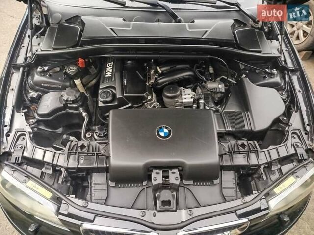 Черный БМВ 1 Серия, объемом двигателя 2 л и пробегом 227 тыс. км за 6200 $, фото 14 на Automoto.ua