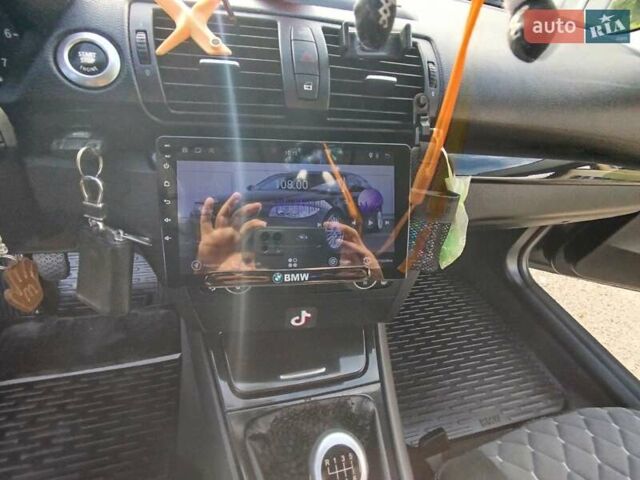 Чорний БМВ 1 Серія, об'ємом двигуна 2 л та пробігом 227 тис. км за 5600 $, фото 15 на Automoto.ua