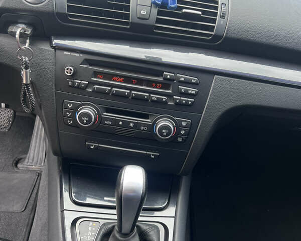 Черный БМВ 1 Серия, объемом двигателя 2 л и пробегом 240 тыс. км за 9500 $, фото 13 на Automoto.ua