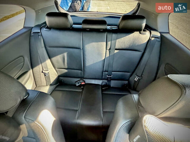 Черный БМВ 1 Серия, объемом двигателя 2 л и пробегом 282 тыс. км за 7400 $, фото 7 на Automoto.ua