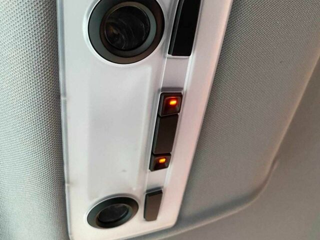 Черный БМВ 1 Серия, объемом двигателя 1.6 л и пробегом 196 тыс. км за 7765 $, фото 9 на Automoto.ua