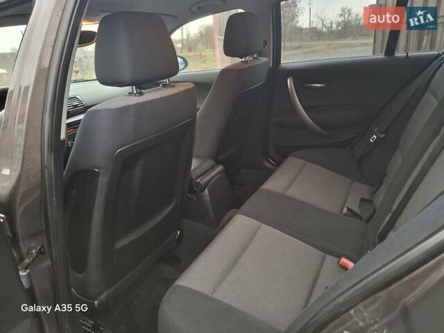 Коричневий БМВ 1 Серія, об'ємом двигуна 2 л та пробігом 342 тис. км за 5300 $, фото 39 на Automoto.ua