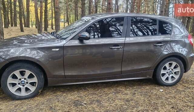БМВ 1 Серия 2005 в Вараш (Кузнецовск) на Automoto.ua Коричневый БМВ 1 Серия, объемом двигателя 2 л и пробегом 204 тыс. км за 7500 $, фото 16 на Automoto.ua