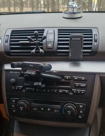 БМВ 1 Серия 2005 в Вараш (Кузнецовск) на Automoto.ua Коричневый БМВ 1 Серия, объемом двигателя 2 л и пробегом 204 тыс. км за 7500 $, фото 7 на Automoto.ua