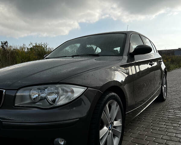 Коричневый БМВ 1 Серия, объемом двигателя 2 л и пробегом 193 тыс. км за 7000 $, фото 8 на Automoto.ua