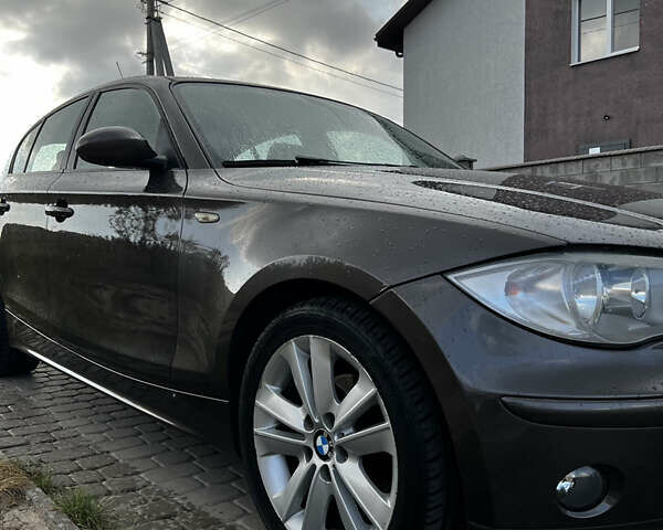 Коричневый БМВ 1 Серия, объемом двигателя 2 л и пробегом 193 тыс. км за 7000 $, фото 7 на Automoto.ua