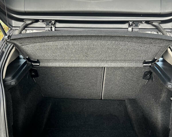 Коричневый БМВ 1 Серия, объемом двигателя 2 л и пробегом 193 тыс. км за 7000 $, фото 15 на Automoto.ua