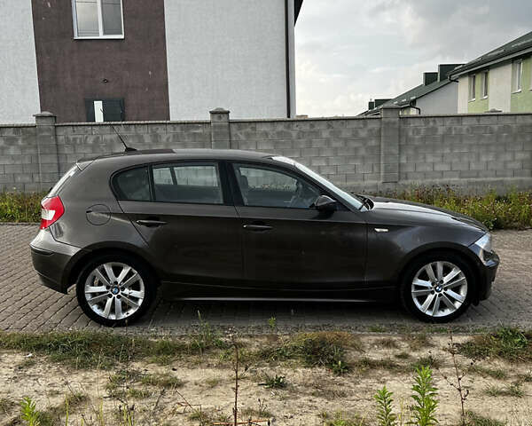 Коричневый БМВ 1 Серия, объемом двигателя 2 л и пробегом 193 тыс. км за 7000 $, фото 6 на Automoto.ua